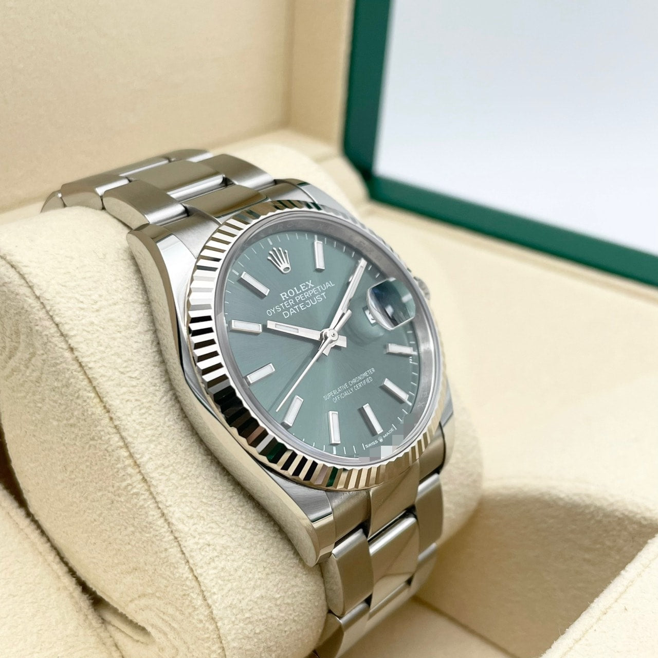 プレオウンド ロレックス デイトジャスト 126234 ミントグリーン オイスターブレス 36mm