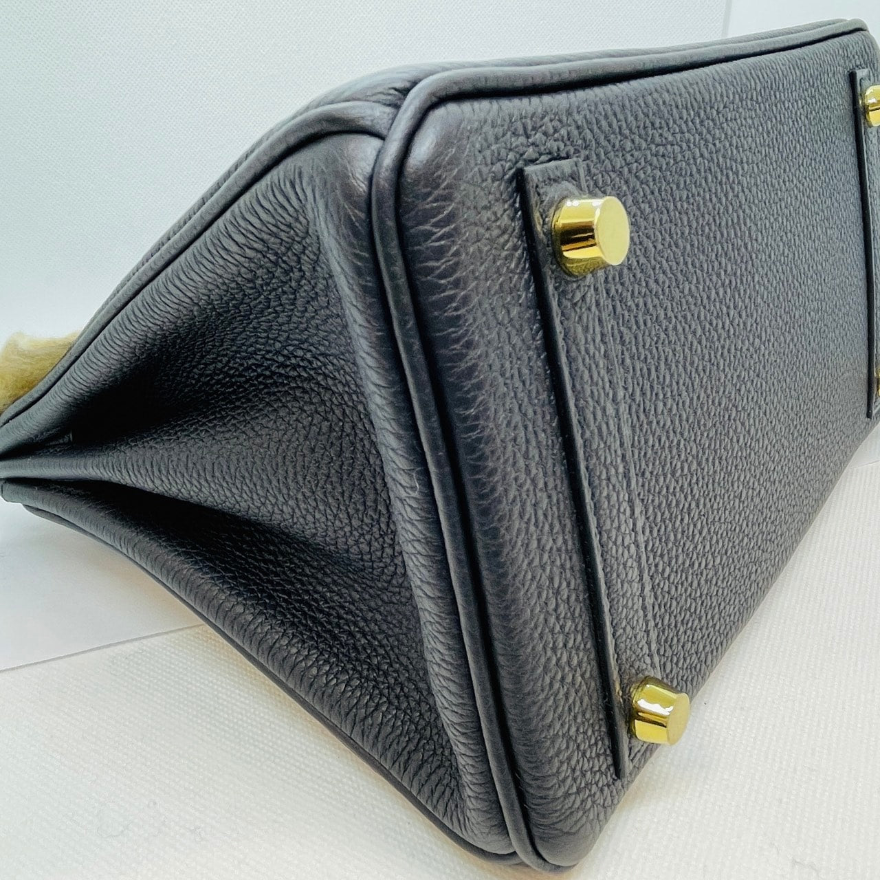 Hermes Birkin 25 Black Togo Gold Hardware u는 새겨 져 있습니다