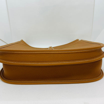 プレオウンド エルメス エヴリン PM トリヨン ゴールド ゴールド金具 U刻印 ショルダーバック