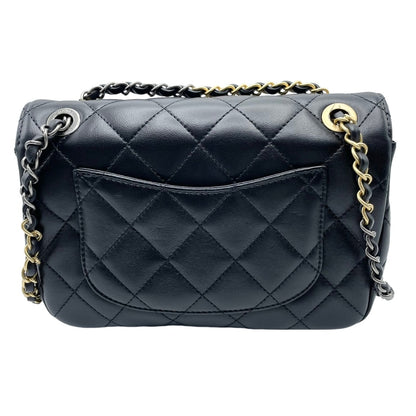 Pre-Owned [Cash Price] Chanel Matelasse AS2979 Black Lambskin Handbag
