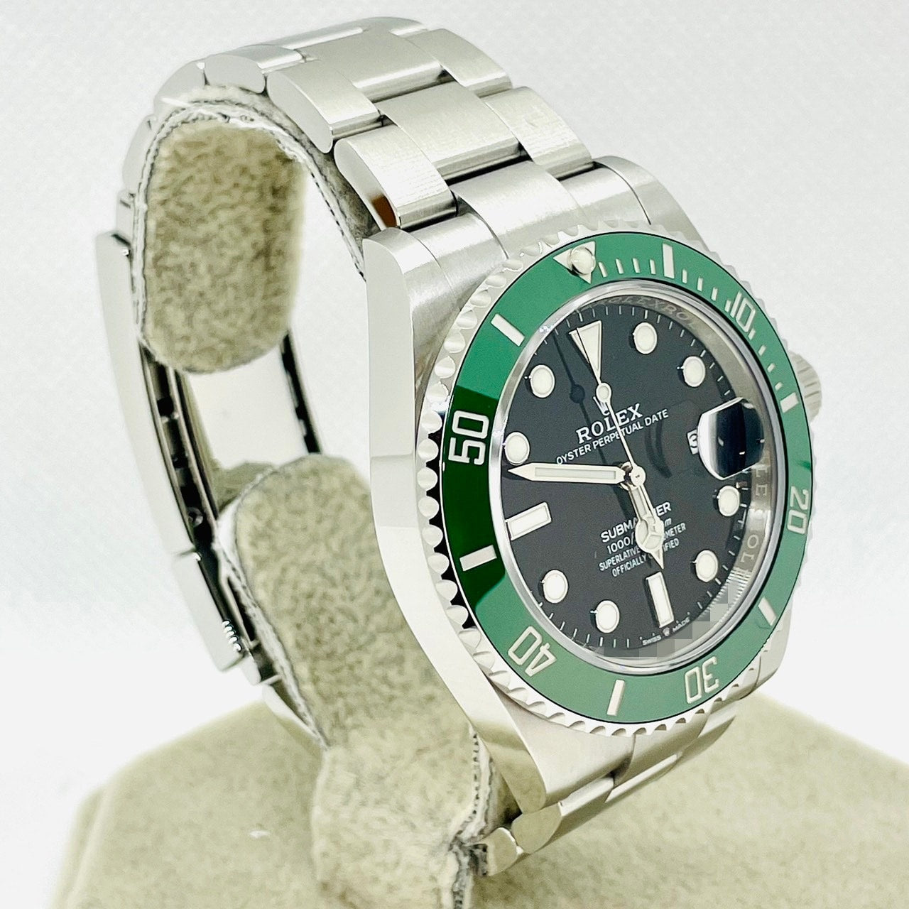 Pre-Owned Rolex Submariner Date 126610LV Oyster Bracelet Black Green