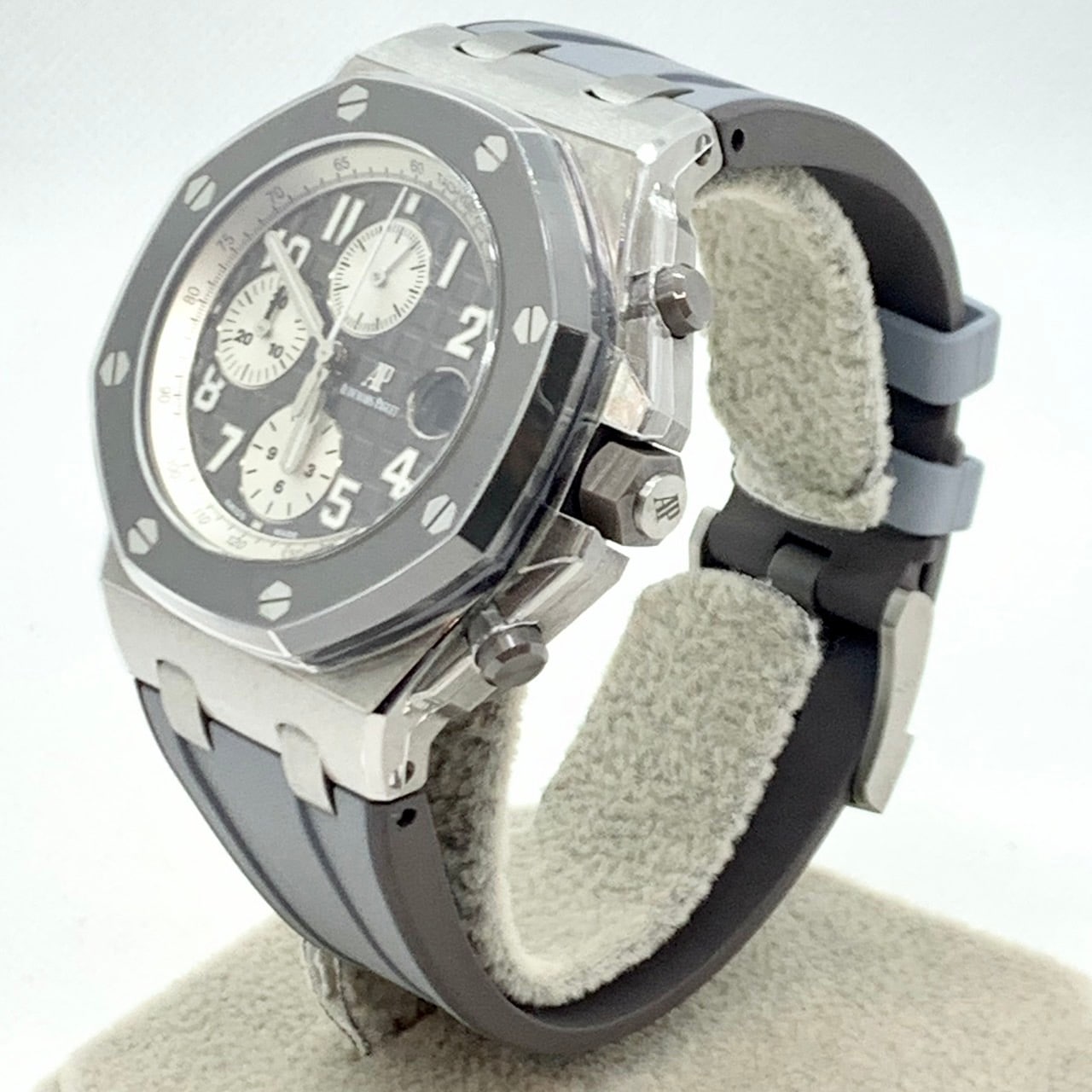 사전 소유의 Audemars Piguet Royal Oak Offshore Chrono 26470io.OO.A006CA.01