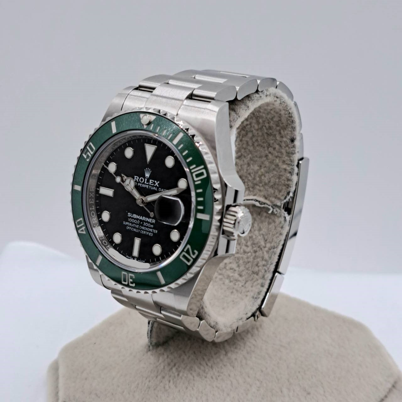 Pre-Owned Rolex Submariner Date 126610LV Oyster Bracelet Black Green 41mm