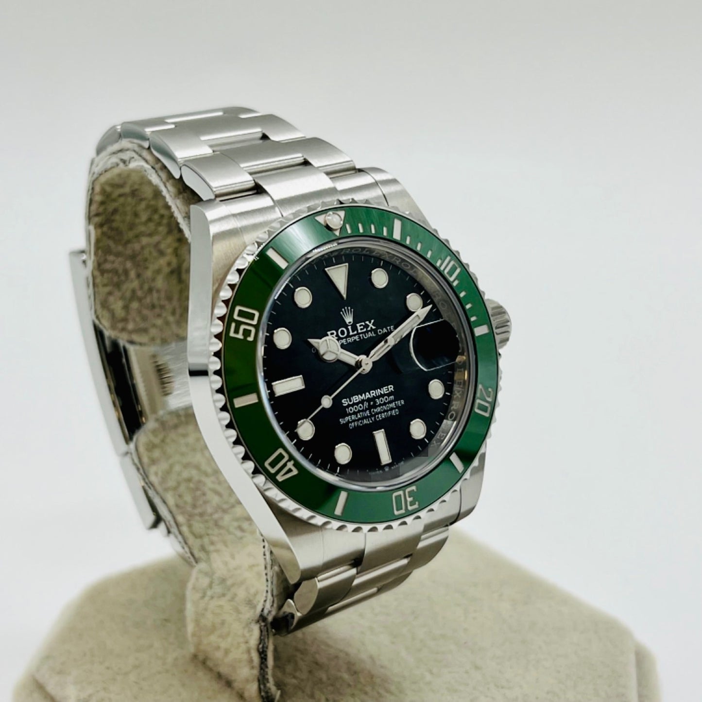 Pre-Owned [2023 New Bezel] Rolex Submariner Date 126610LV Oyster Bracelet Black Green June 2023