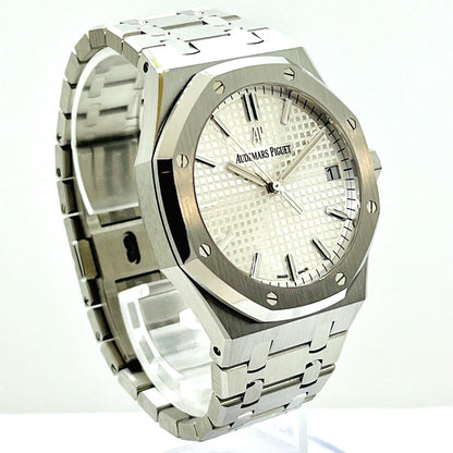 사전 소유의 Audemars Piguet Royal Oak White 15500st.oo.1220st.04