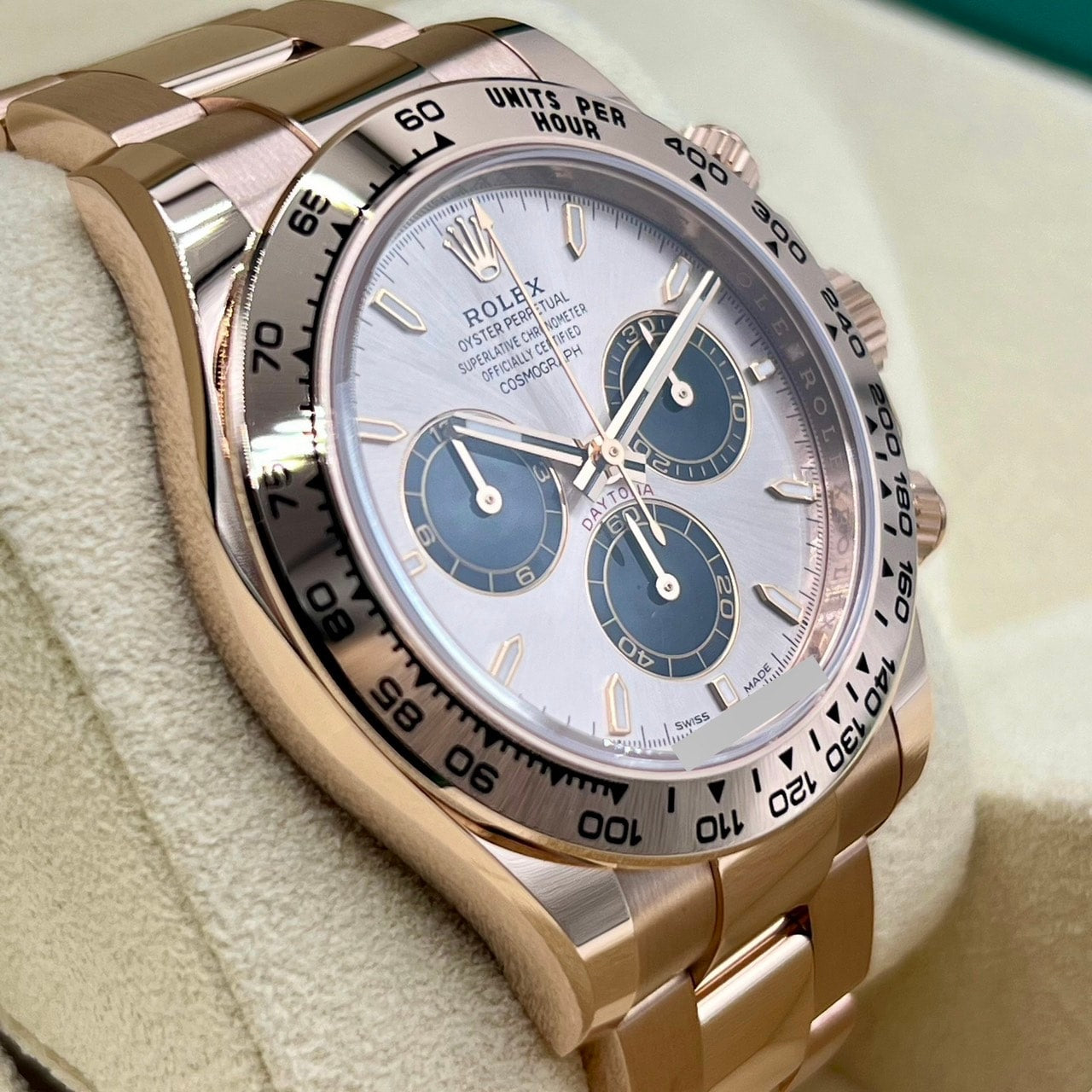Pre-Owned Rolex Daytona 126505 Sundust & Bright Black 40mm