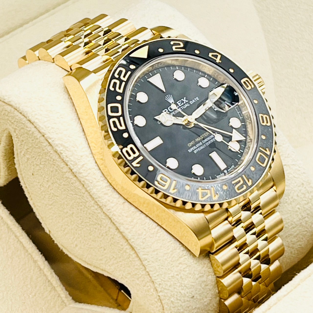 Pre-Owned [New 2023] Rolex GMT Master II 126718GRNR Jubilee Bracelet Black 40mm