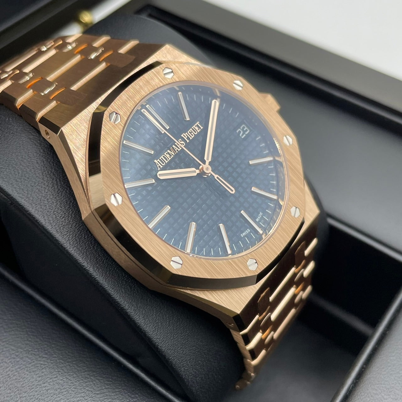 Pre-Owned Audemars Piguet Royal Oak 15510OR.OO.1320OR.03 Night Blue
