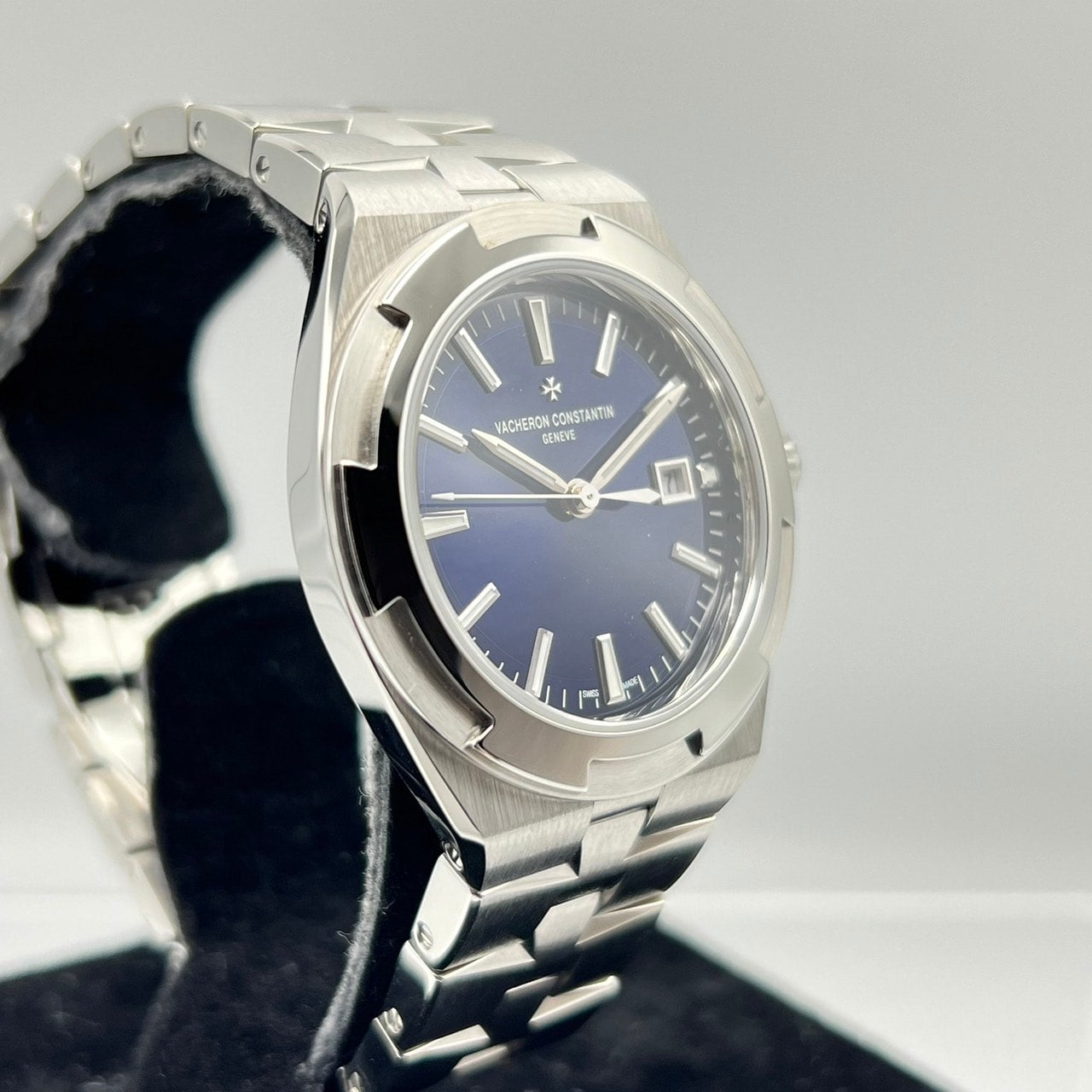 [新2023] Vacheron Constantin海外自動4600V/200A-B980 34.5mm