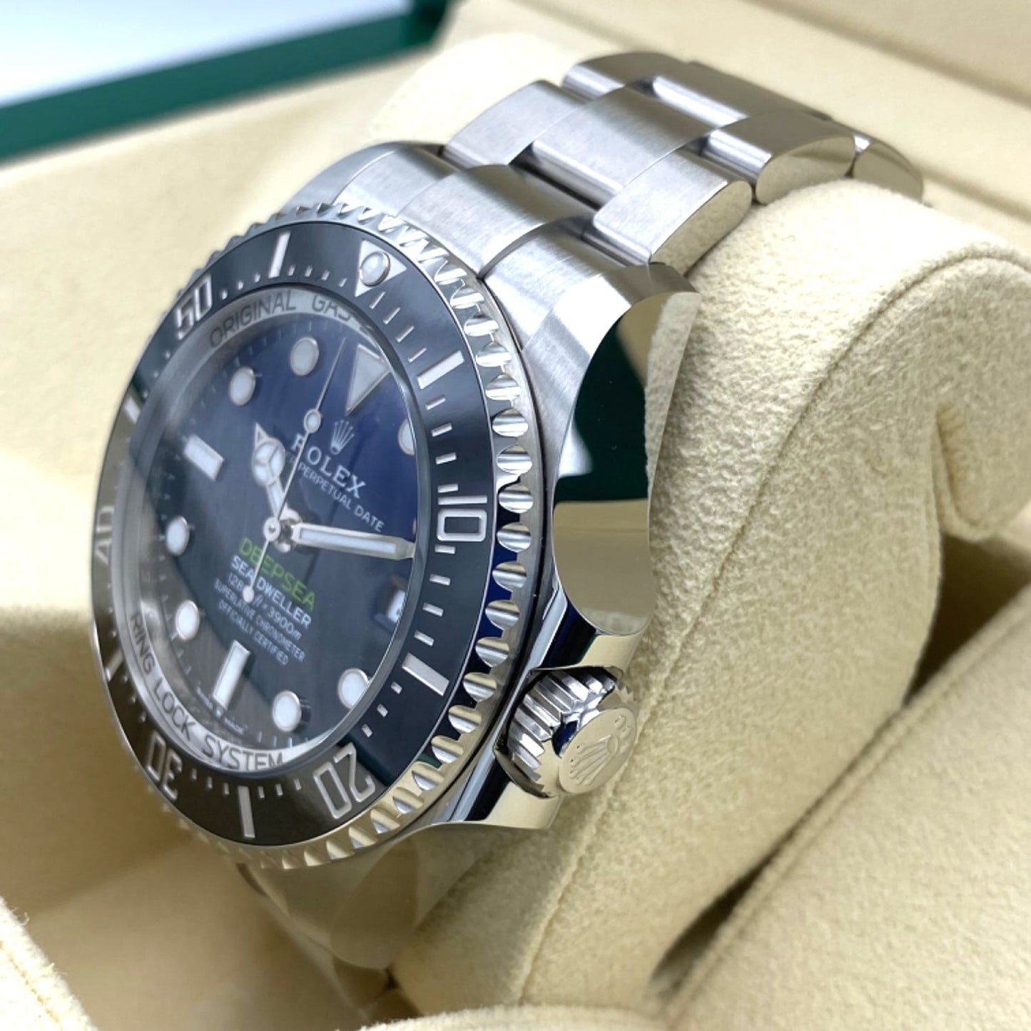 사전 소유 롤렉스 바다 거주자 136660 스테인레스 스틸 굴 팔찌 D 블루 44mm