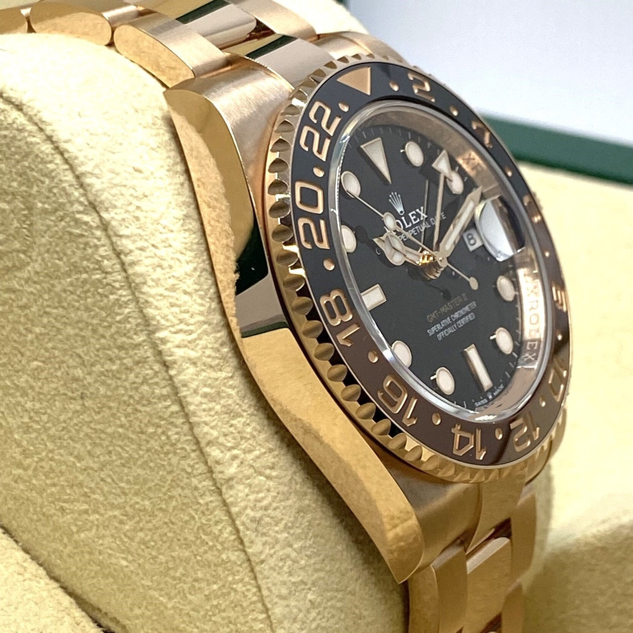 롤렉스 GMT 마스터 II 126715CHNR 블랙 에버 로즈 골드 굴 팔찌