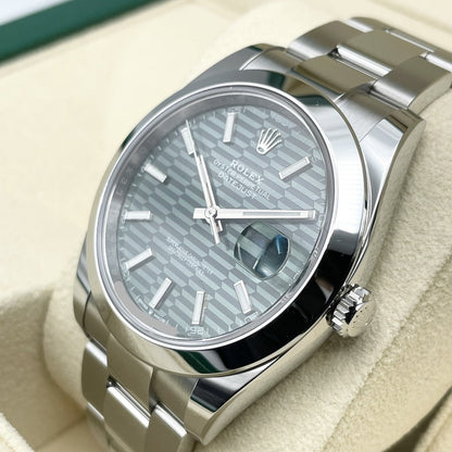 プレオウンド ロレックス デイトジャスト 126300 フルーテッドモチーフミントグリーン　オイスターブレスレット 41mm
