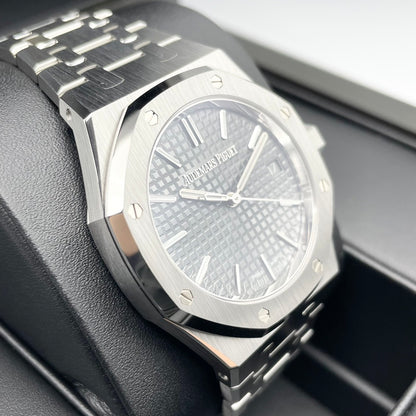 Pre-Owned Audemars Piguet Royal Oak 15550ST.OO.1356ST.07 Gray 37mm