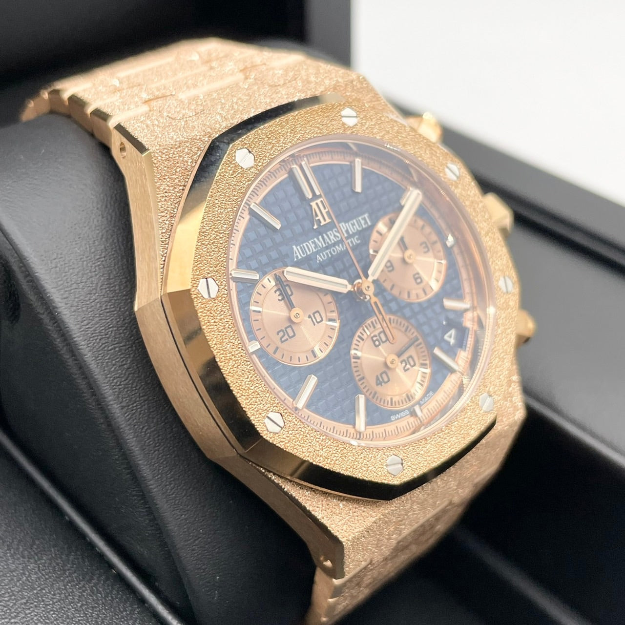 Pre-Owned Audemars Piguet Royal Oak 26239OR.GG.1224OR.01 Frosted Gold Blue Grand Tapestry 41mm