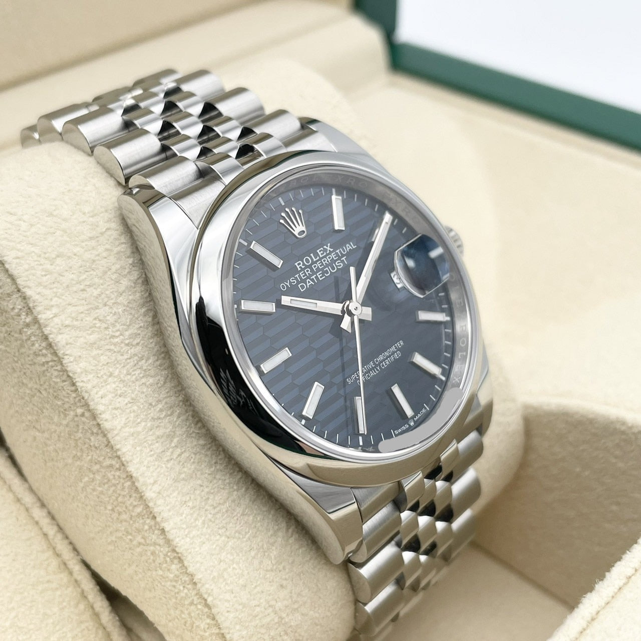 プレオウンド ロレックス デイトジャスト 126200 ブルー フルーテッドモチーフ ジュビリーブレスレット36mm