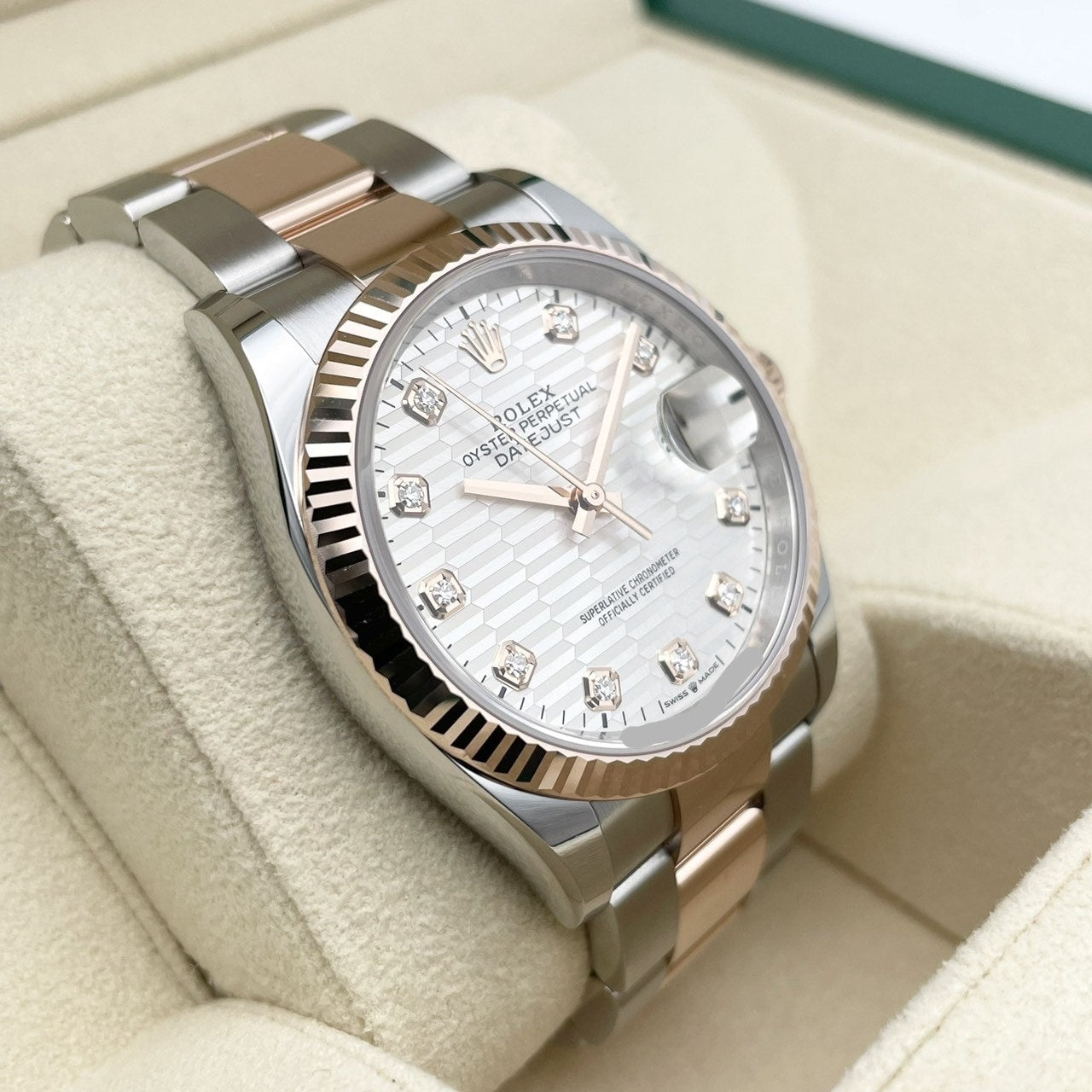 プレオウンド ロレックス デイトジャスト 126231G シルバー　フルーテッドモチーフ 10Pダイヤ オイスターブレス 36mm