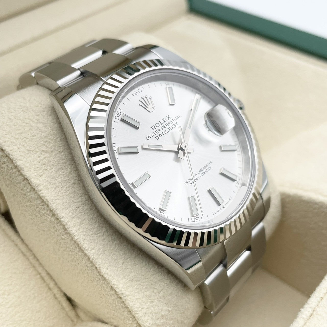 プレオウンド ロレックス デイトジャスト 126334 シルバー オイスターブレス 41mm