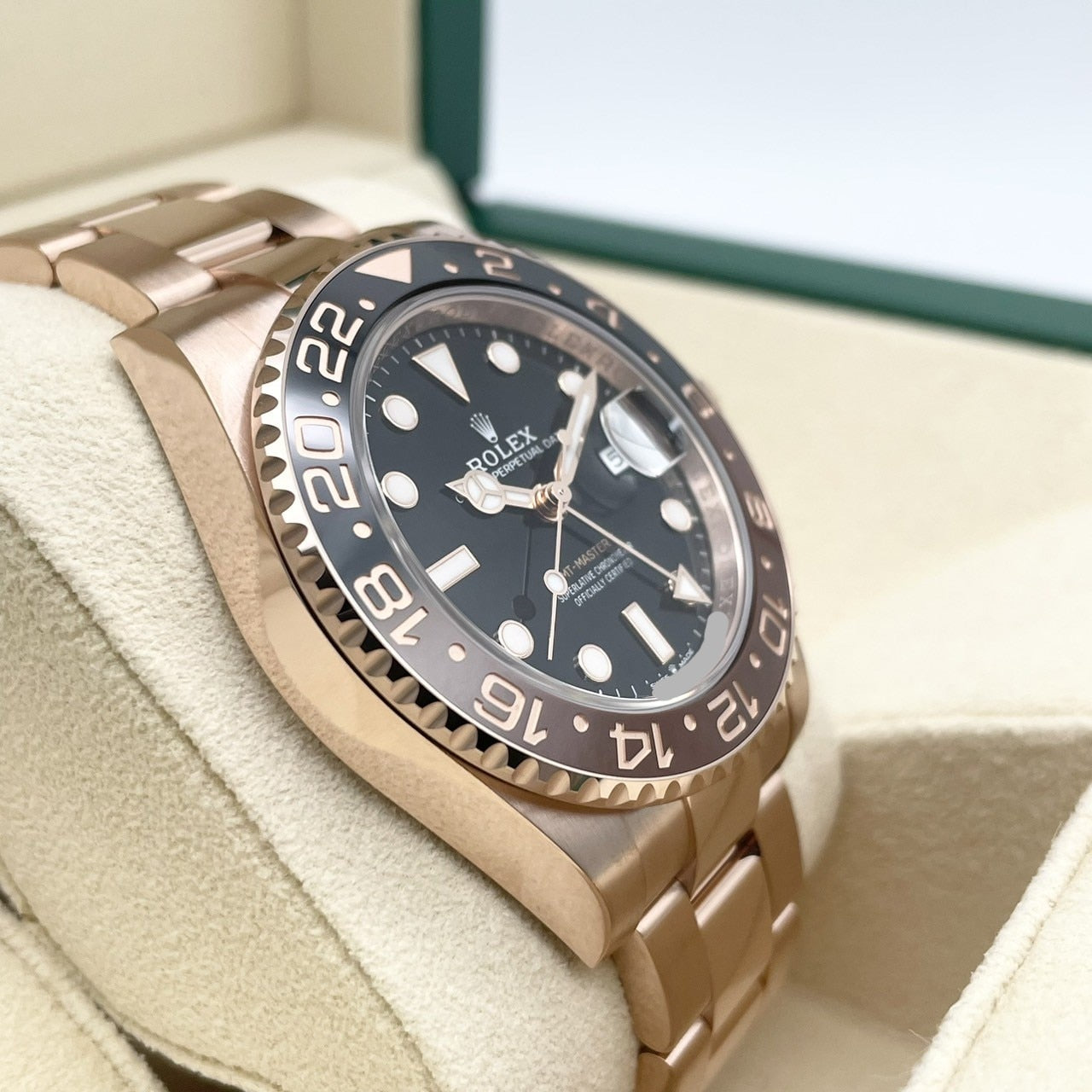 롤렉스 GMT 마스터 II 126715CHNR Black Everros Gold 40mm