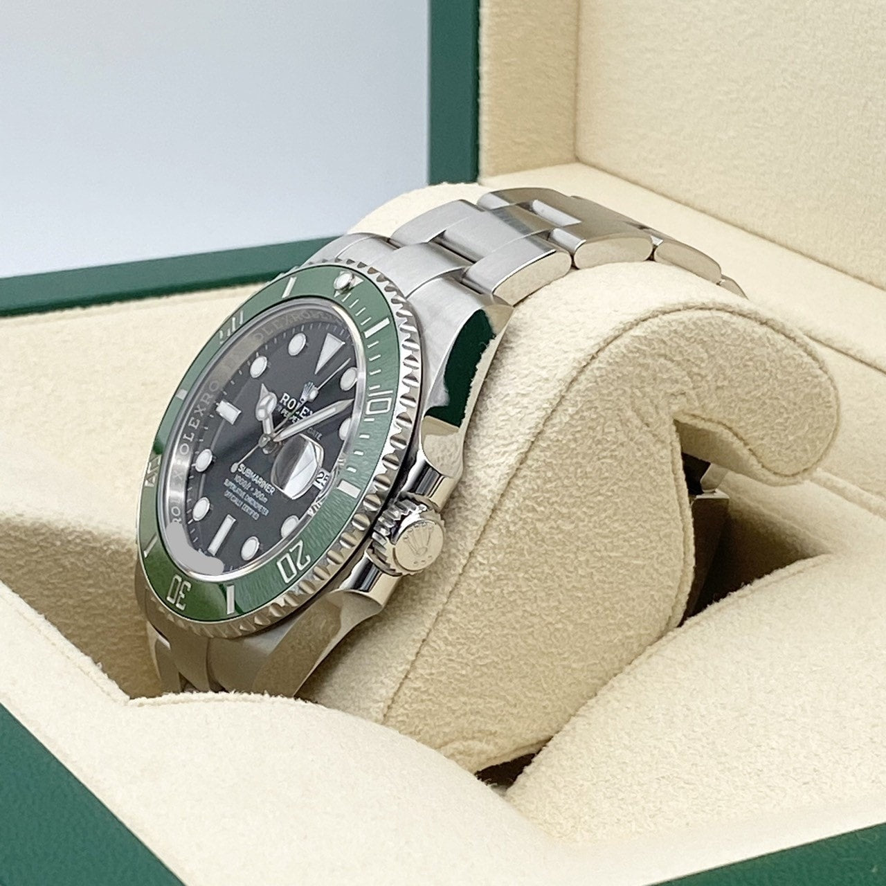 Pre-Owned Rolex Submariner Date 126610LV Oyster Bracelet Black Green 41mm
