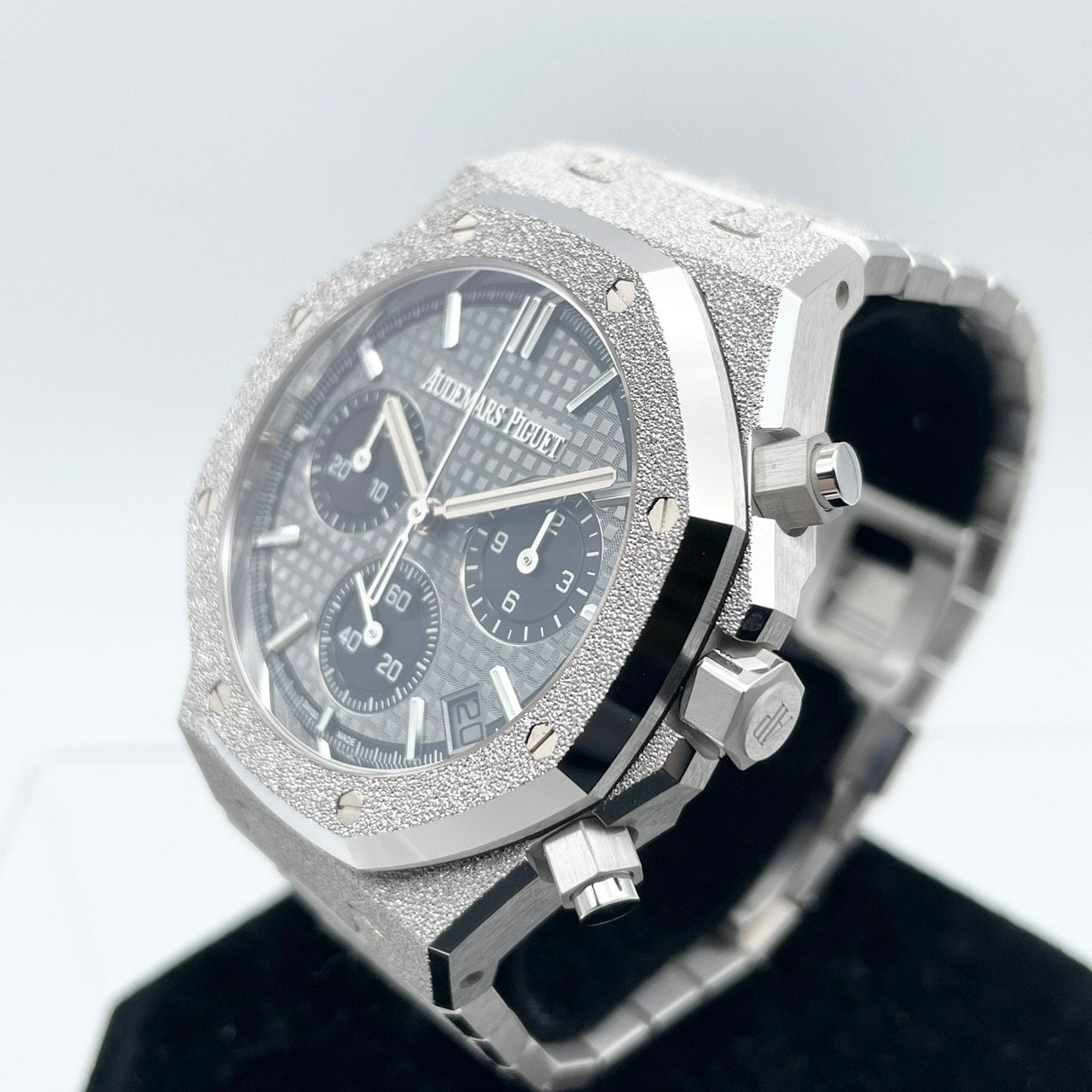 Pre-Owned Audemars Piguet Royal Oak 26239BC.GG.1224BC.02 Frosted Gold Grand Tapestry 41mm