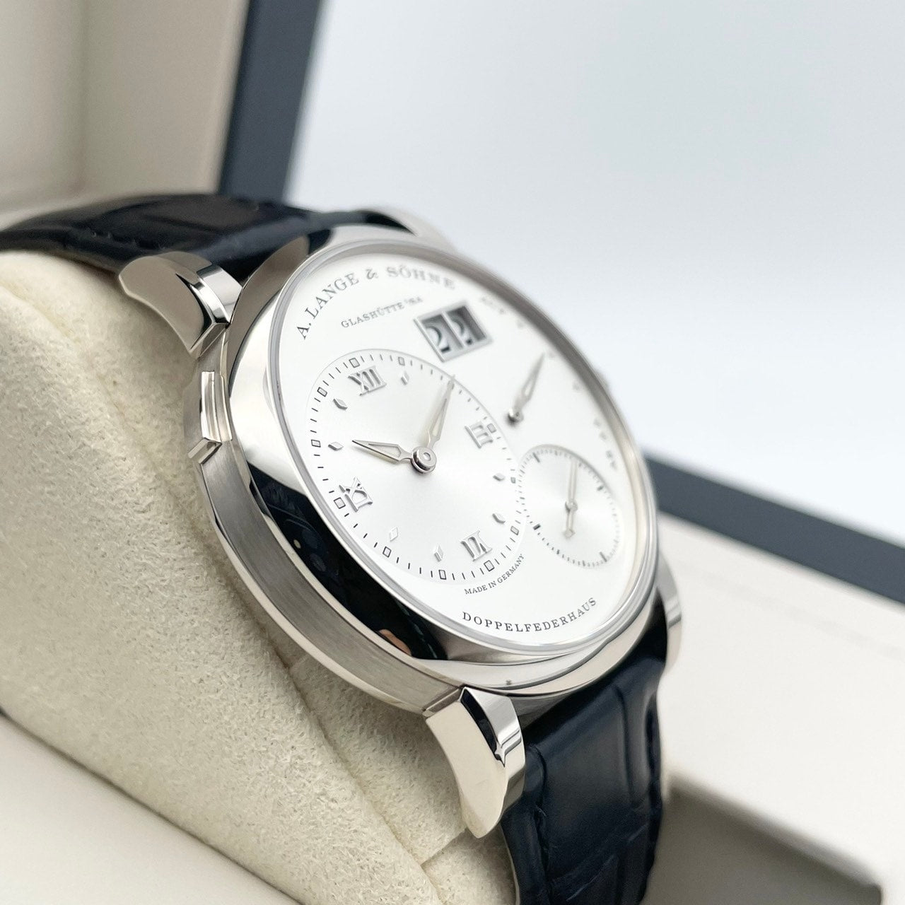 Pre-Owned Lange & Söhne Lange 1 191.039 White Gold Silver 38.5mm