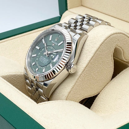 Pre-Owned Rolex Sky Dweller 336934 Mint Green Jubilee Bracelet 42mm