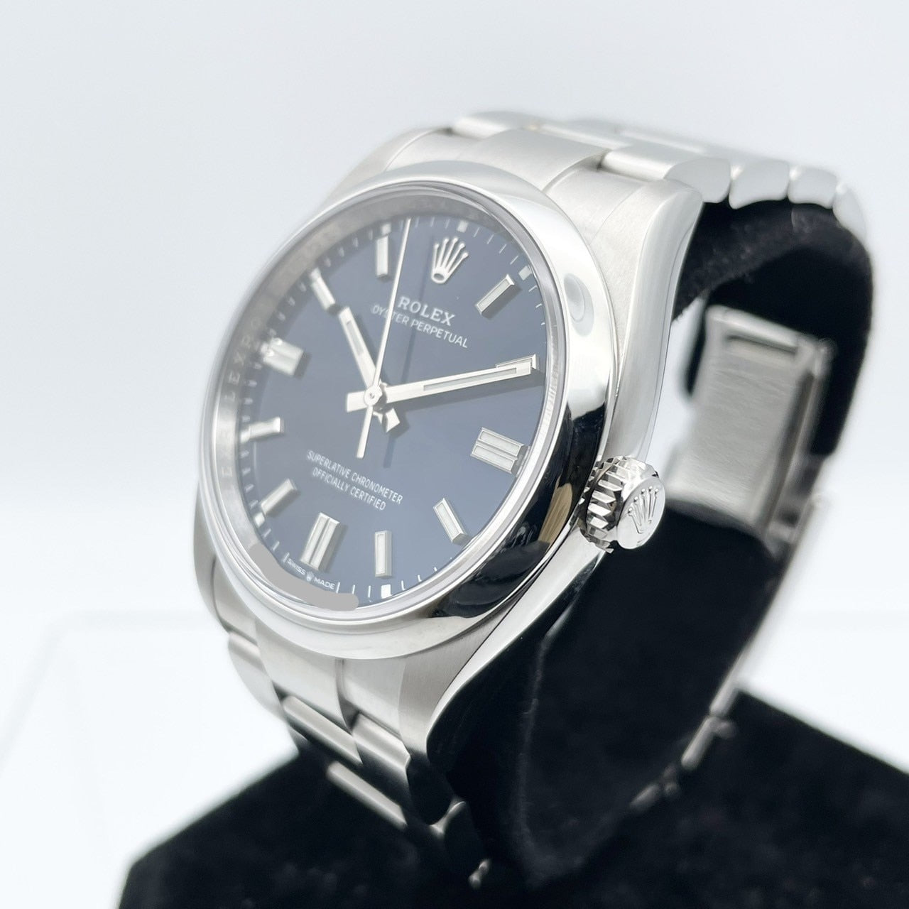 劳力士 Oyster Perpetual 126000 Oyster 表带 亮蓝色 36 毫米