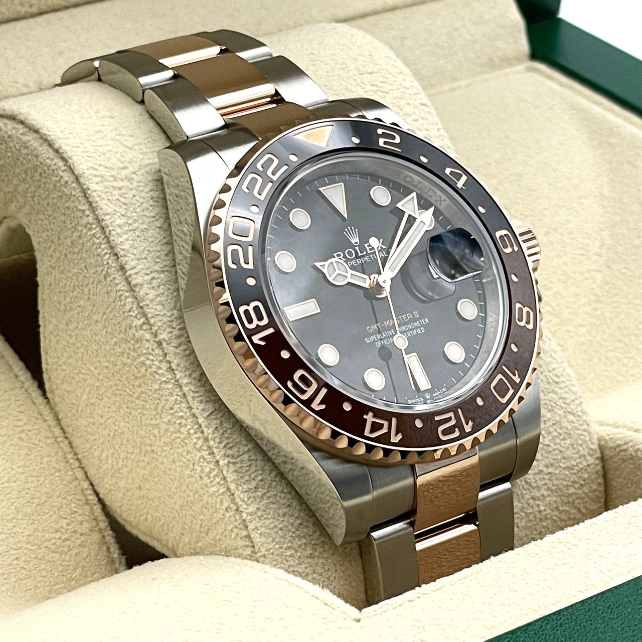 Pre-Owned Rolex GMT Master II 126711CHNR Black Stainless Steel x Pink Gold Oyster Bracelet 40mm