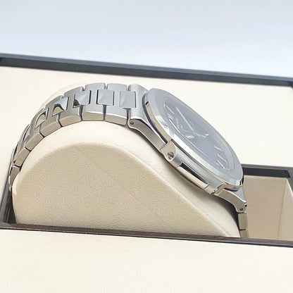 사전 소유의 Patek Philippe Nautilus 5711/1A-010 스테인리스 스틸 블루 40mm