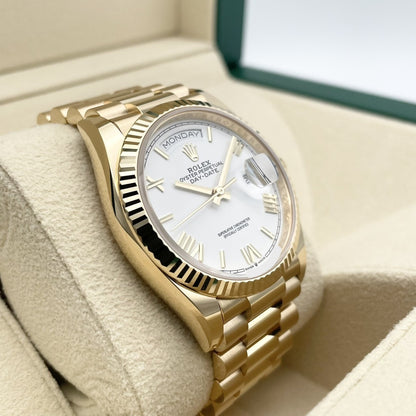 プレオウンド ロレックス デイデイト 128238 ホワイト 36mm