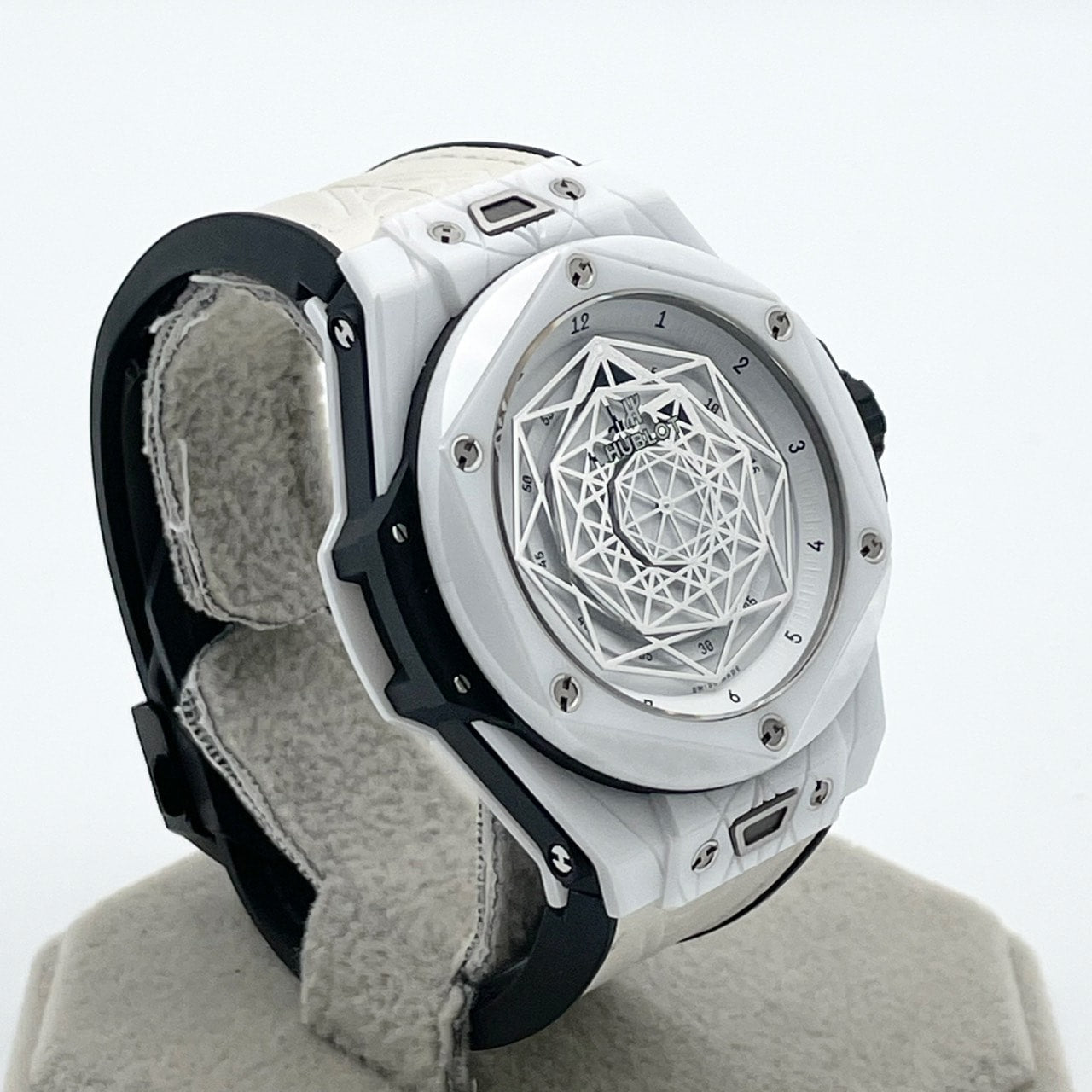Hublot Big Bang White 415.hx.2027.vr.mxm19陶瓷45mm