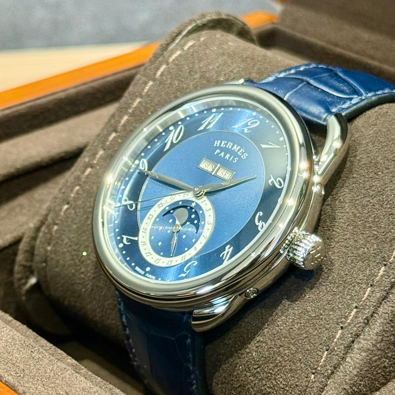 プレオウンド エルメス アルソー グランドリュンヌ W053222WW00 43mm