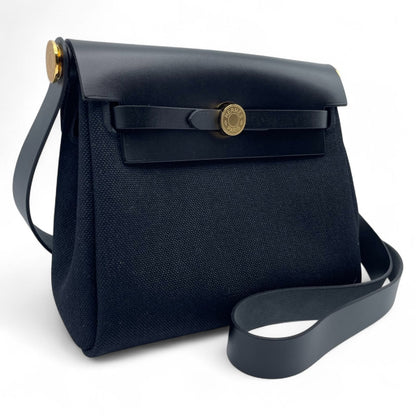 중고 에르메스 에일 백 지퍼 미니 20 느와르 투알 밀리터리/바쉬 헌터 골드 하드웨어 W 각인됨