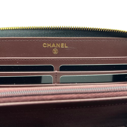 プレオウンド シャネル マトラッセ キャビアスキン ラウンドファスナー長財布 ブラック ゴールド金具