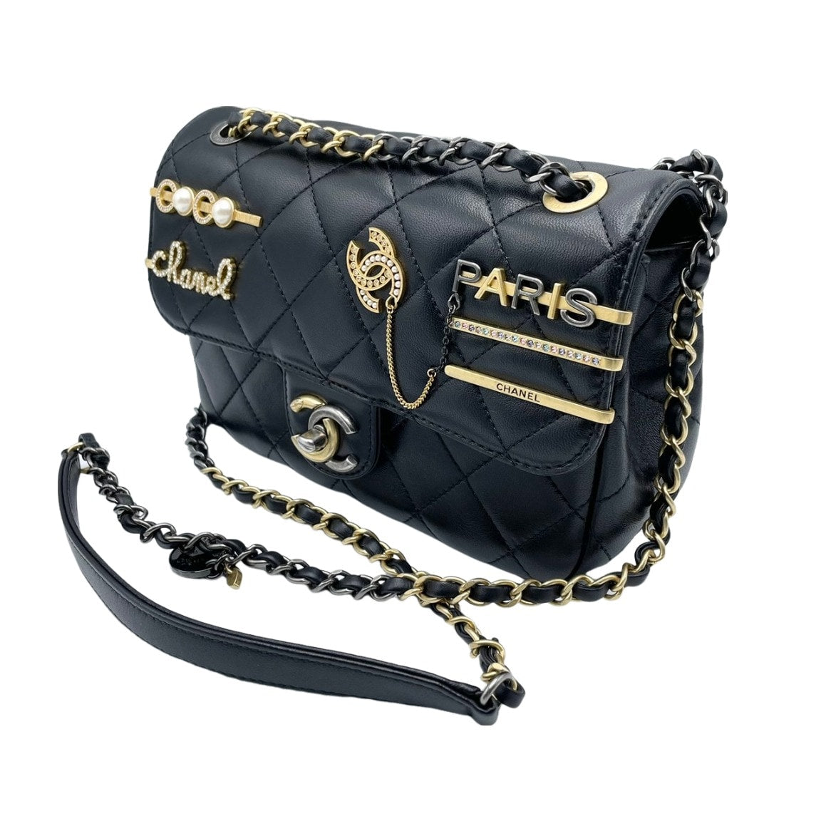 Pre-Owned [Cash Price] Chanel Matelasse AS2979 Black Lambskin Handbag