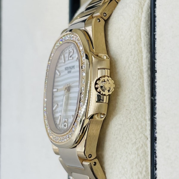 プレオウンド パテックフィリップ ノーチラス 7010/1R-011 2022年ギャラ 新品