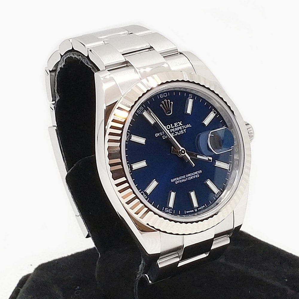 Pre-Owned Rolex Datejust 126334 Fluted motif Oyster bracelet Bright blue
