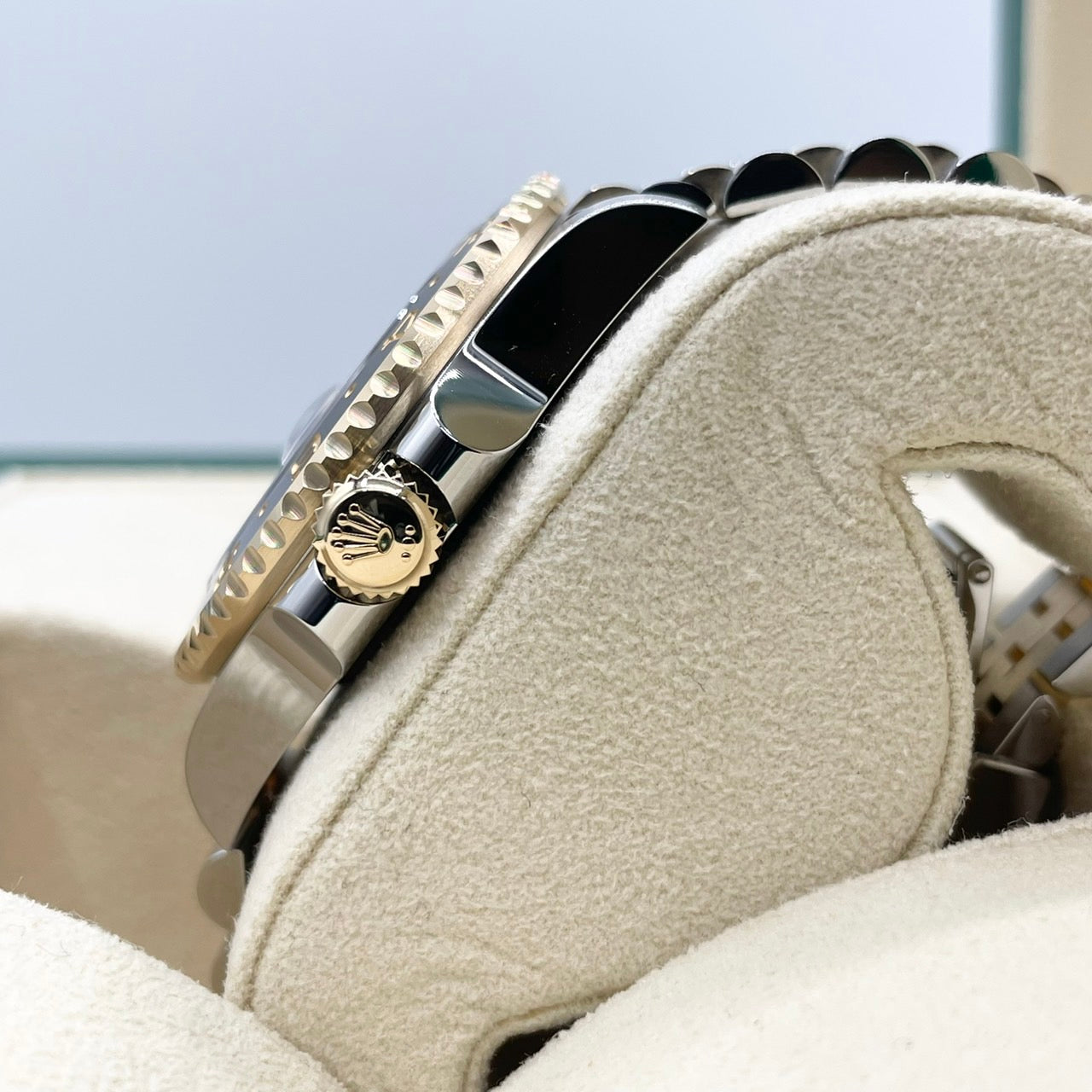 사전 소유 [새로운 2023] 롤렉스 GMT 마스터 II 126713GRNR Jubilee Bracelet 40mm