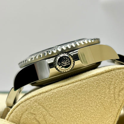 사전 소유 롤렉스 바다 거주자 136660 굴 팔찌 D 블루 44mm