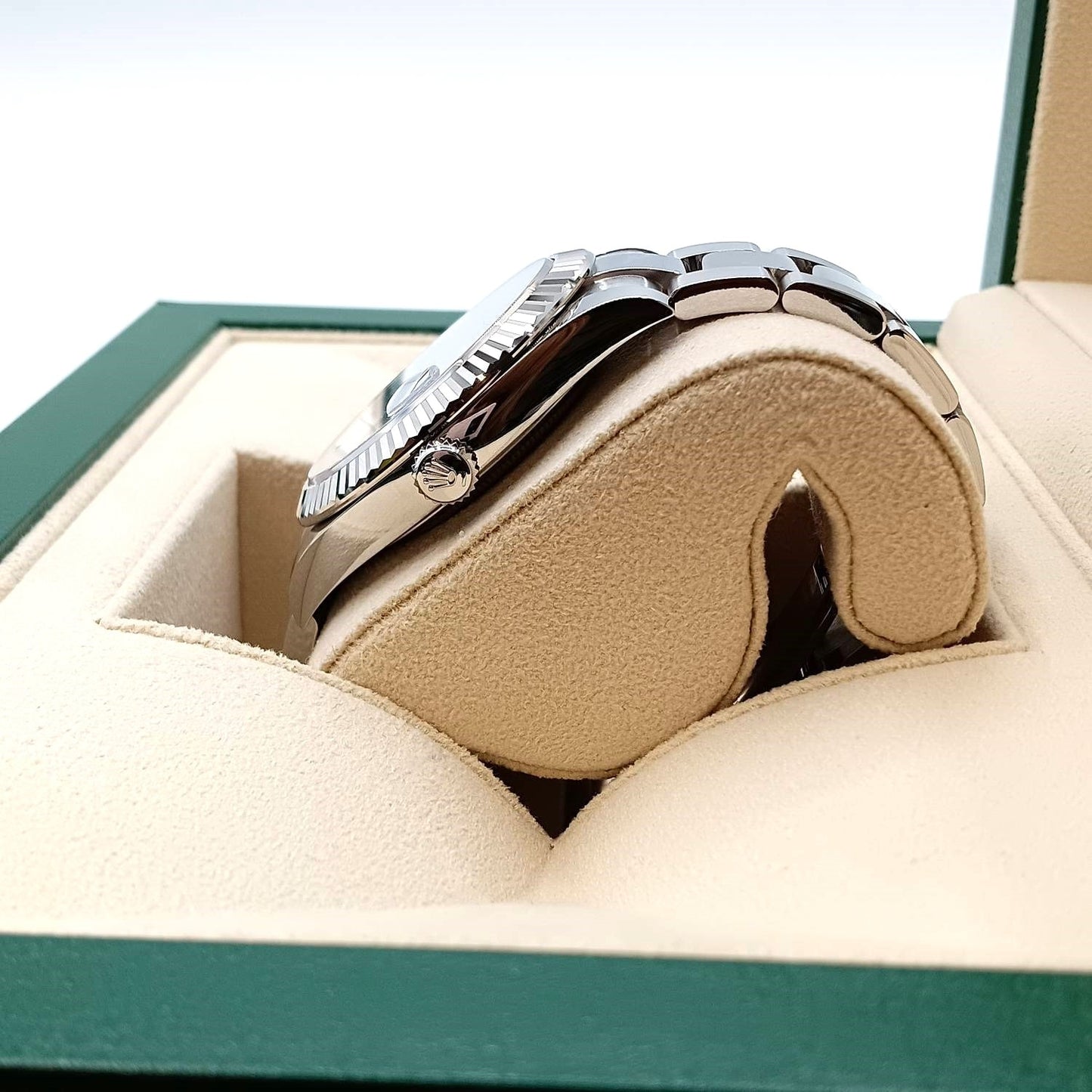 プレオウンド ロレックス デイトジャスト 126334 アズーロブルー オイスターブレス　41ｍｍ