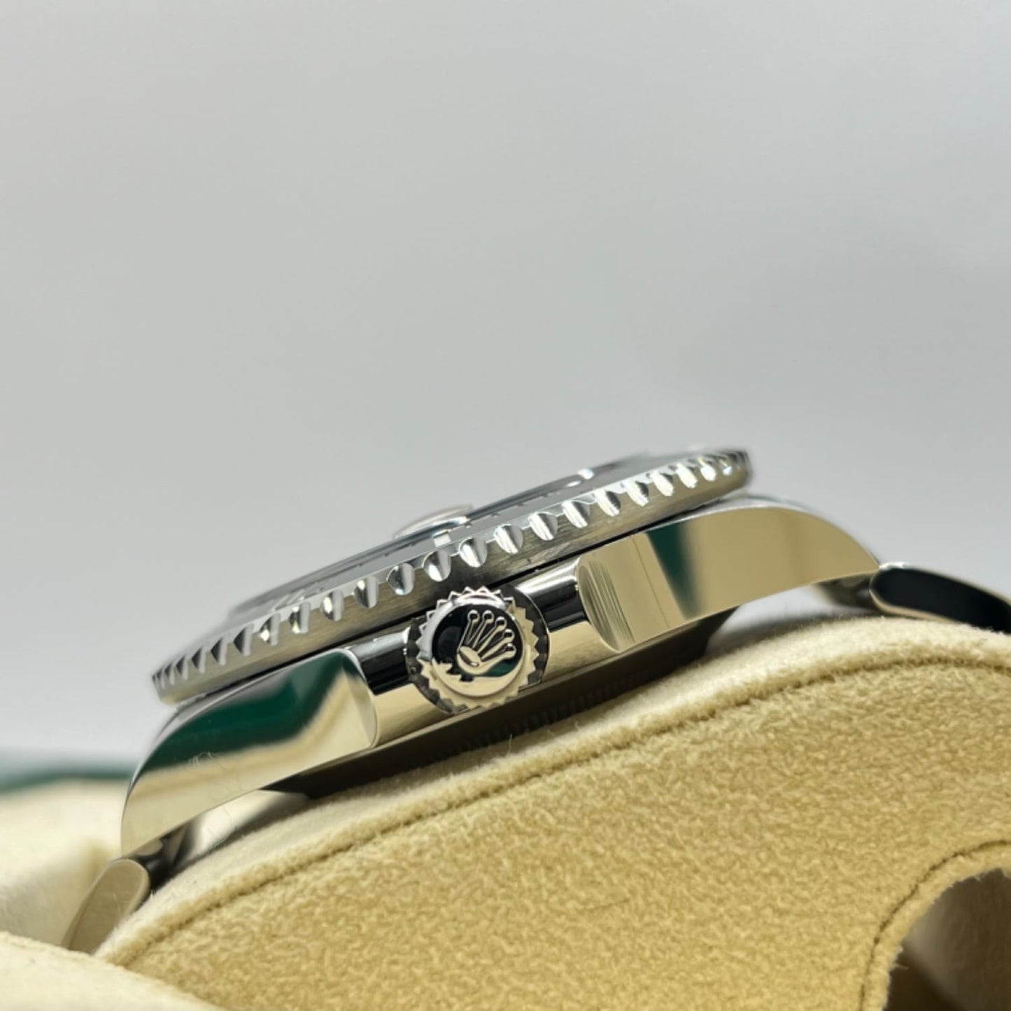 사전 소유의 롤렉스 바다 거주자 126600 굴 팔찌 검은 43mm