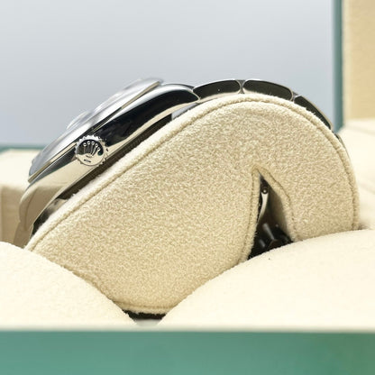 プレオウンド ロレックス デイトジャスト 126200 オリーブグリーン パームモチーフ 36mm　オイスターブレス
