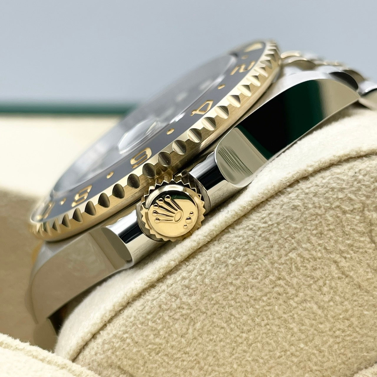 롤렉스 GMT 마스터 II 126713GRNR 블랙 40mm