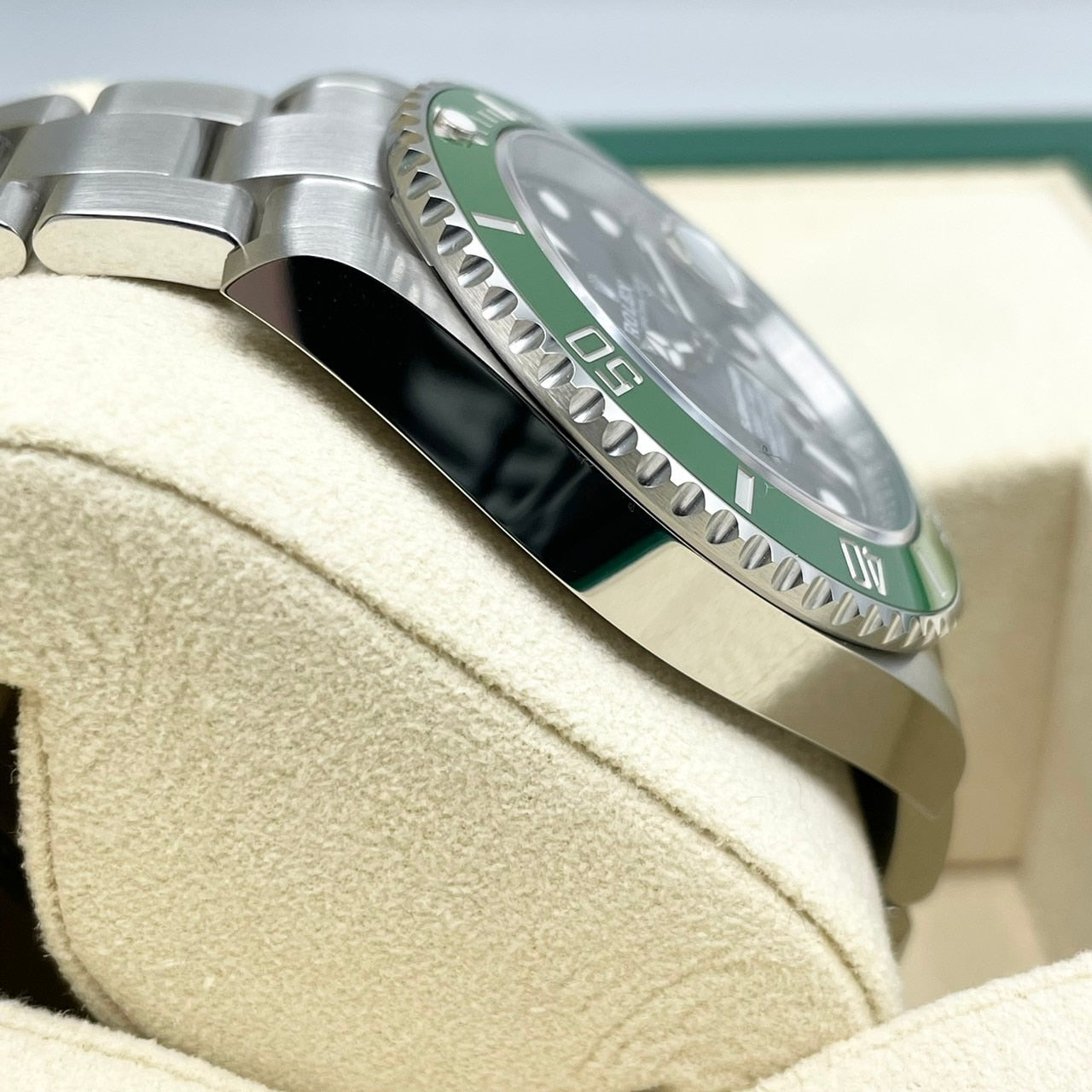 Pre-Owned Rolex Submariner Date 126610LV Oyster Bracelet Black Green 41mm