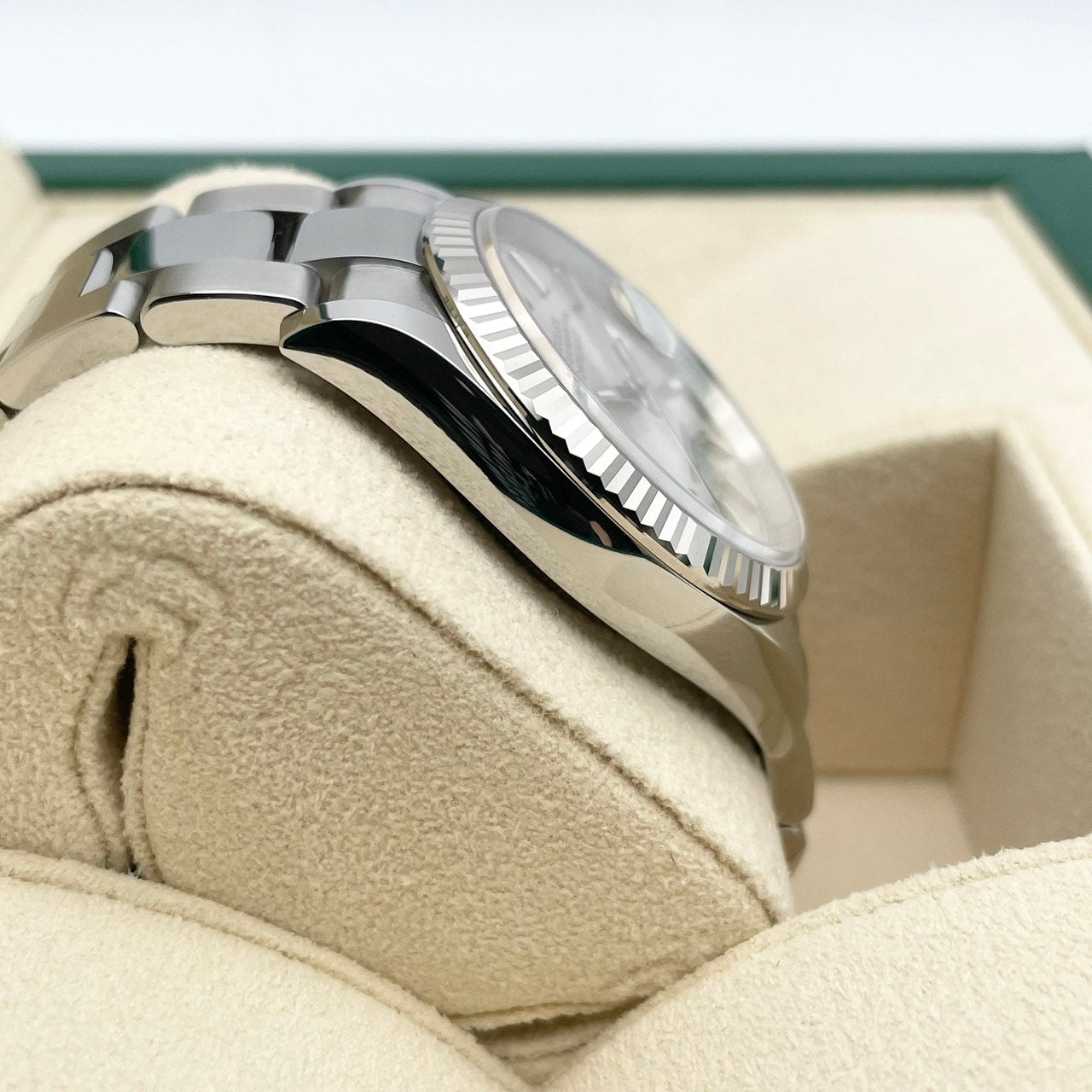 プレオウンド ロレックス デイトジャスト 126234 シルバー オイスターブレス 36mm