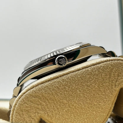 プレオウンド ロレックス デイトジャスト 126334 アズーロブルー ジュビリーブレス 41mm