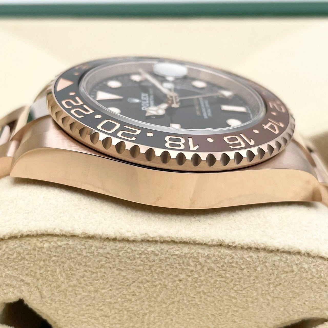 롤렉스 GMT 마스터 II 126715CHNR Black Everros Gold 40mm