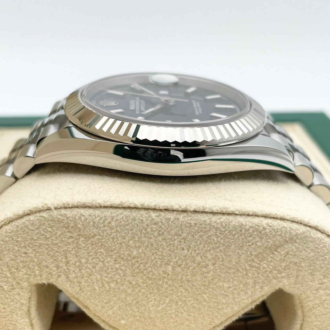 プレオウンド ロレックス デイトジャスト 126334 ブライトブルー ジュビリーブレス 41mm