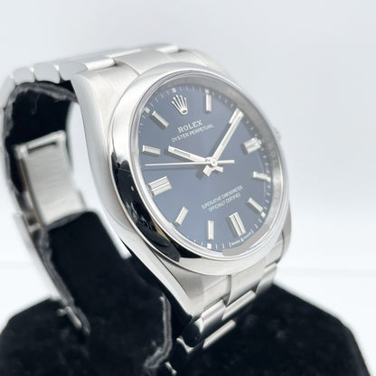 劳力士 Oyster Perpetual 126000 Oyster 表带 亮蓝色 36 毫米