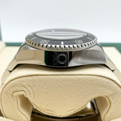 プレオウンド ロレックス シードゥエラーディープシー 136660 ブラック オイスターブレスレット 44mm